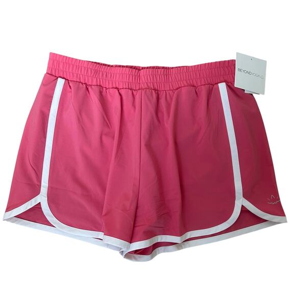 Beyond Yoga Go Retro Shorts Pink/White -- NWT Large - Picture 1 of 7